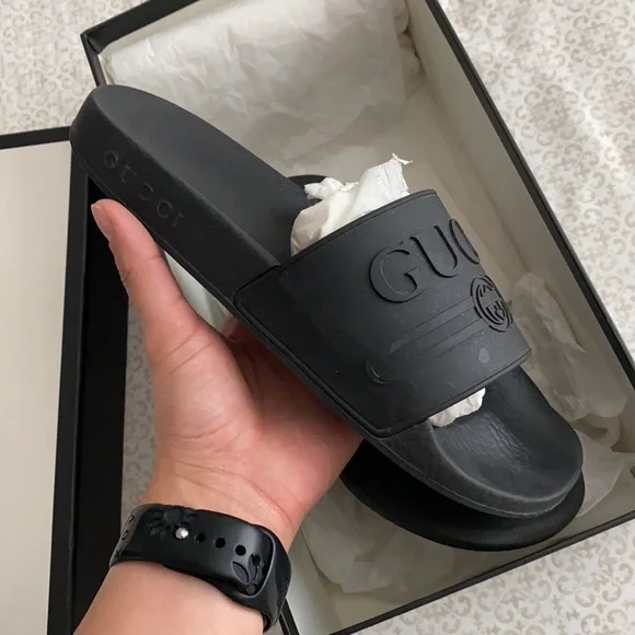 GUCCI Authentic Black Rubber Slides - Picture 8 of 8